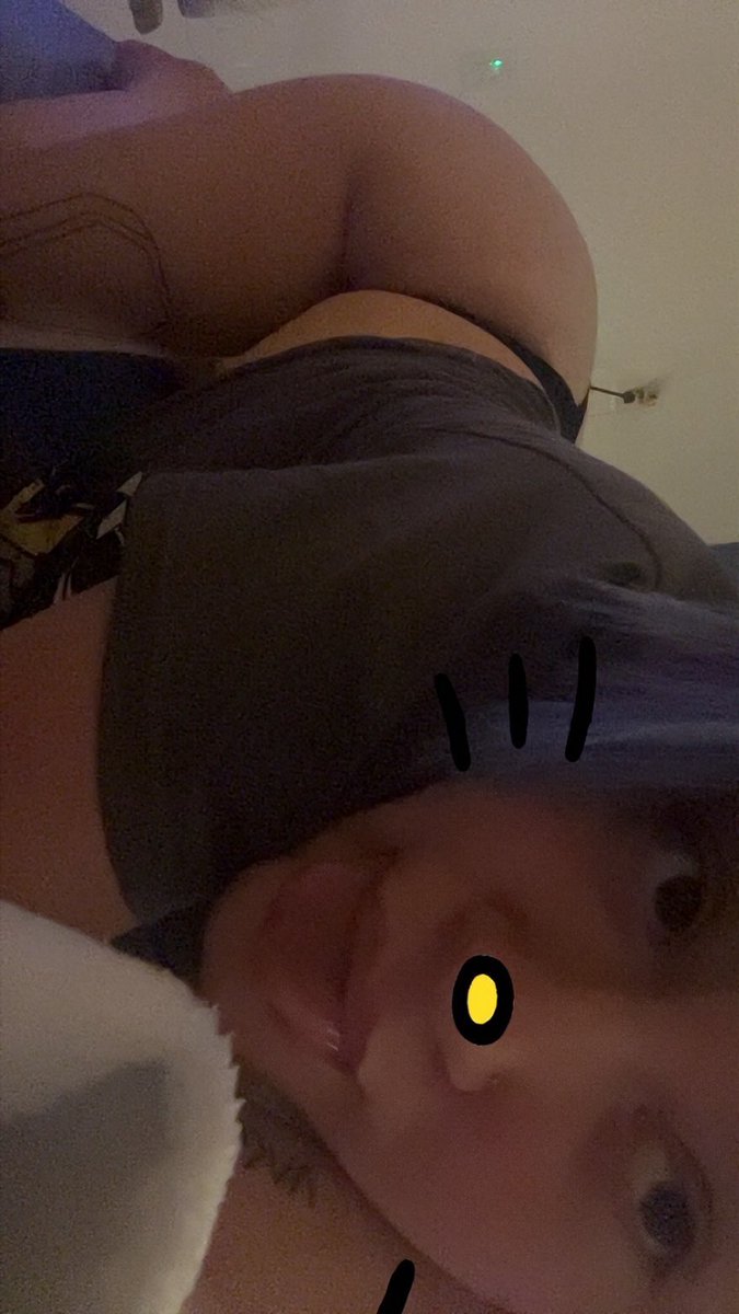 Dm me for her @ ❤️ she makes any type of content 🫣