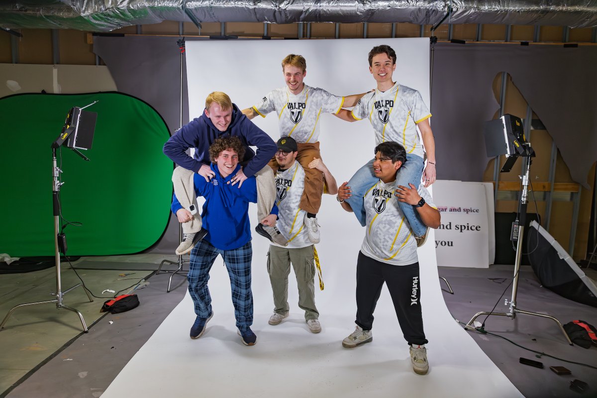 Valparaiso University tweet media