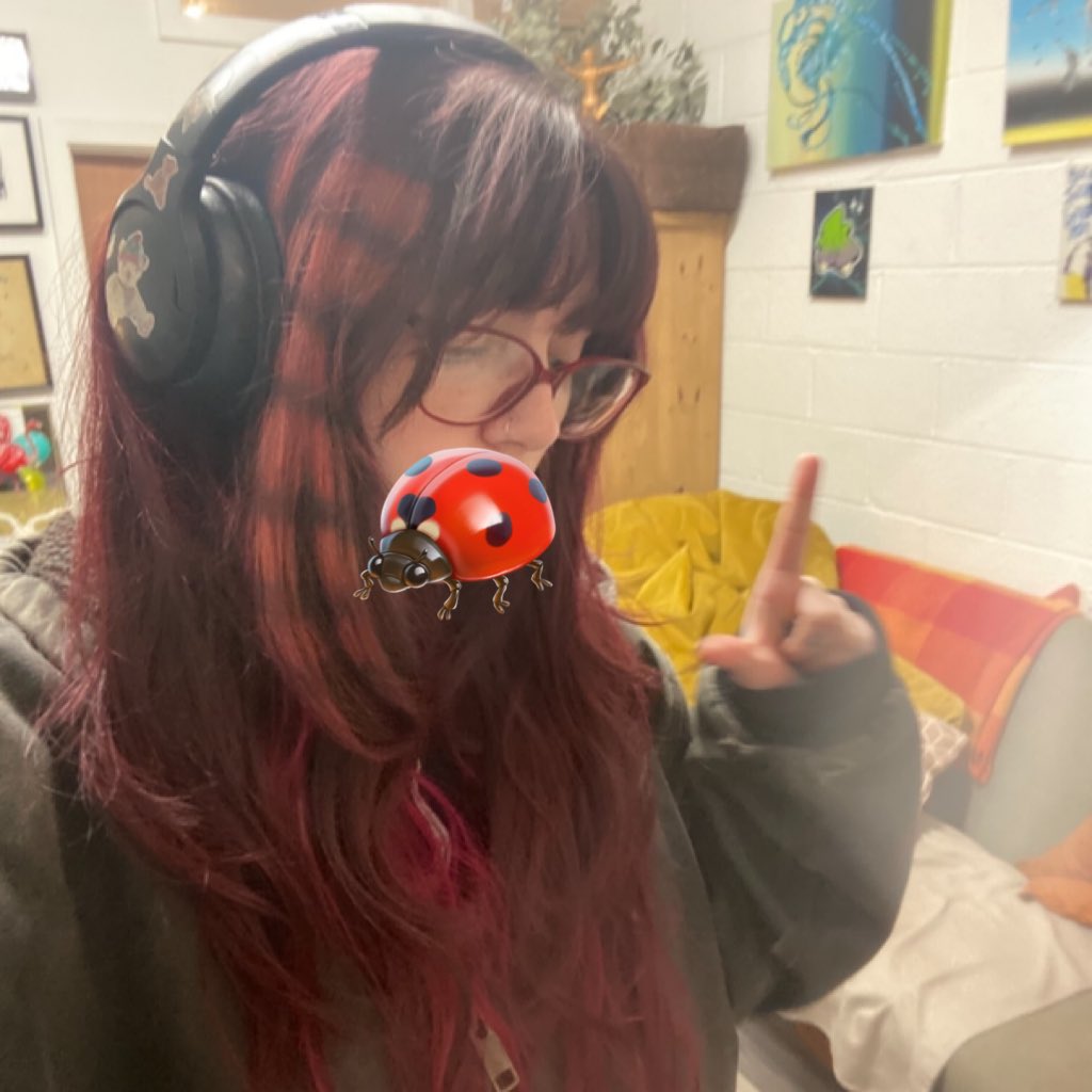 mango 🪼 tweet media