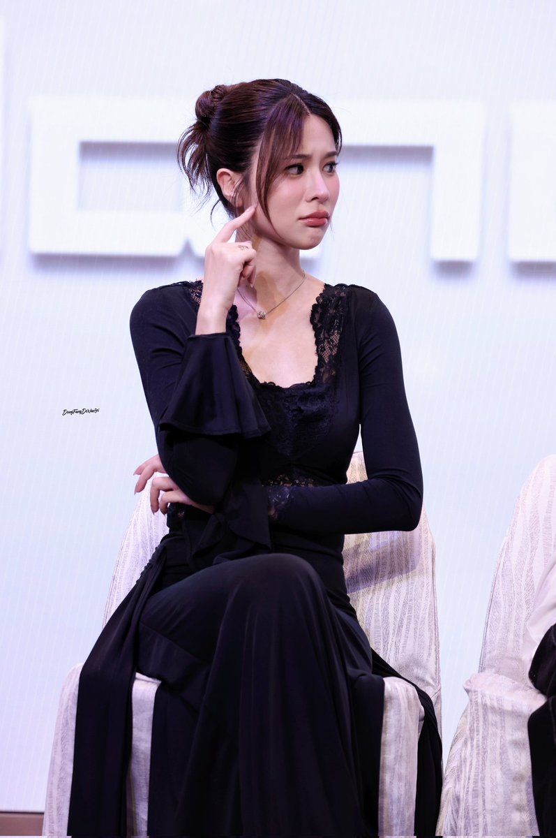 DongFangDeXiaoYi tweet media