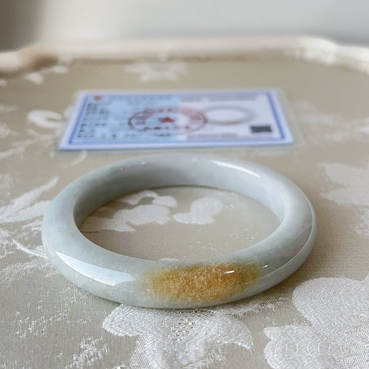 yoursgems's tweet image. Burmese Jadeite Bangle · Type A
Milky white base with honey patch
Soft glow under light · warm and gentle

54.5mm | 9.9mm
With certificate
Price: THB 3,900

DM to purchase
Shopee: th.shp.ee/yt2q6Xep
PayPal accepted

#jadeite #burmesejade
#typeAjade #naturaljade
#jadebangle