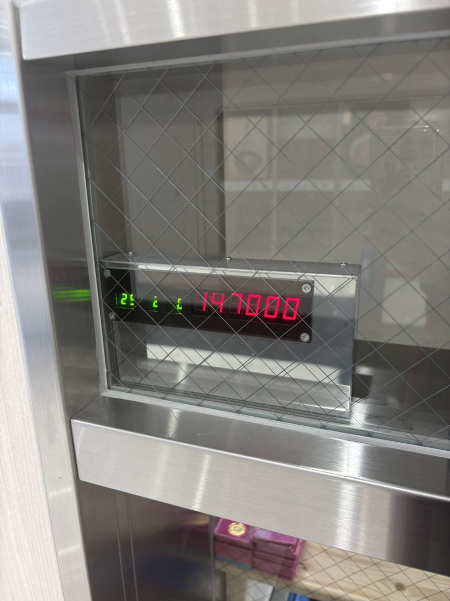 ロング黒髪を珍に巻きつけてコキ男 tweet media