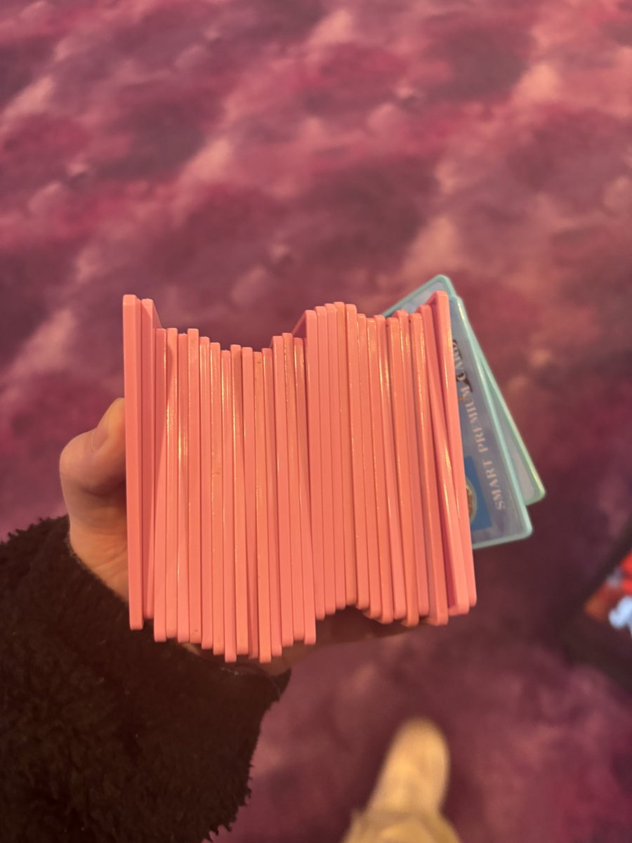 ロング黒髪を珍に巻きつけてコキ男 tweet media