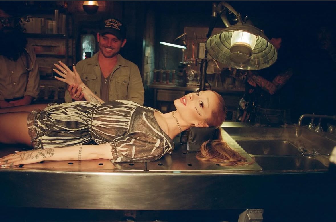 Ariana Grande Arabia tweet media