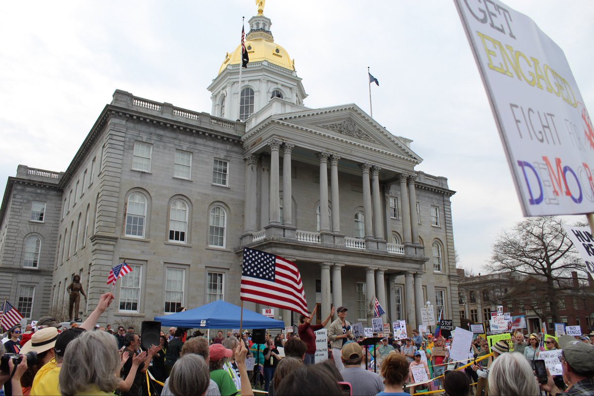 Maggie Goodlander tweet media