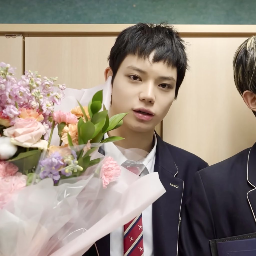 neverletnini's tweet image. พี่โชนคะ น้ำมีเรื่องจะบอกพี่โชน คือน้ำชอบพี่โชนมากชอบมา 3 ปีแล้ว น้ำทำทุกอย่าง เปลี่ยนแปลงตัวเองทุกอย่างก็เพื่อพี่ แต่ตอนนี้น้ำรู้แล้วว่าสิ่งที่น้ำควรทำมากที่สุด และน่าจะทำมาตั้งนานแล้ว คือบอกกับพี่โชนตรง ๆ ว่า น้ำชอบพี่โชน