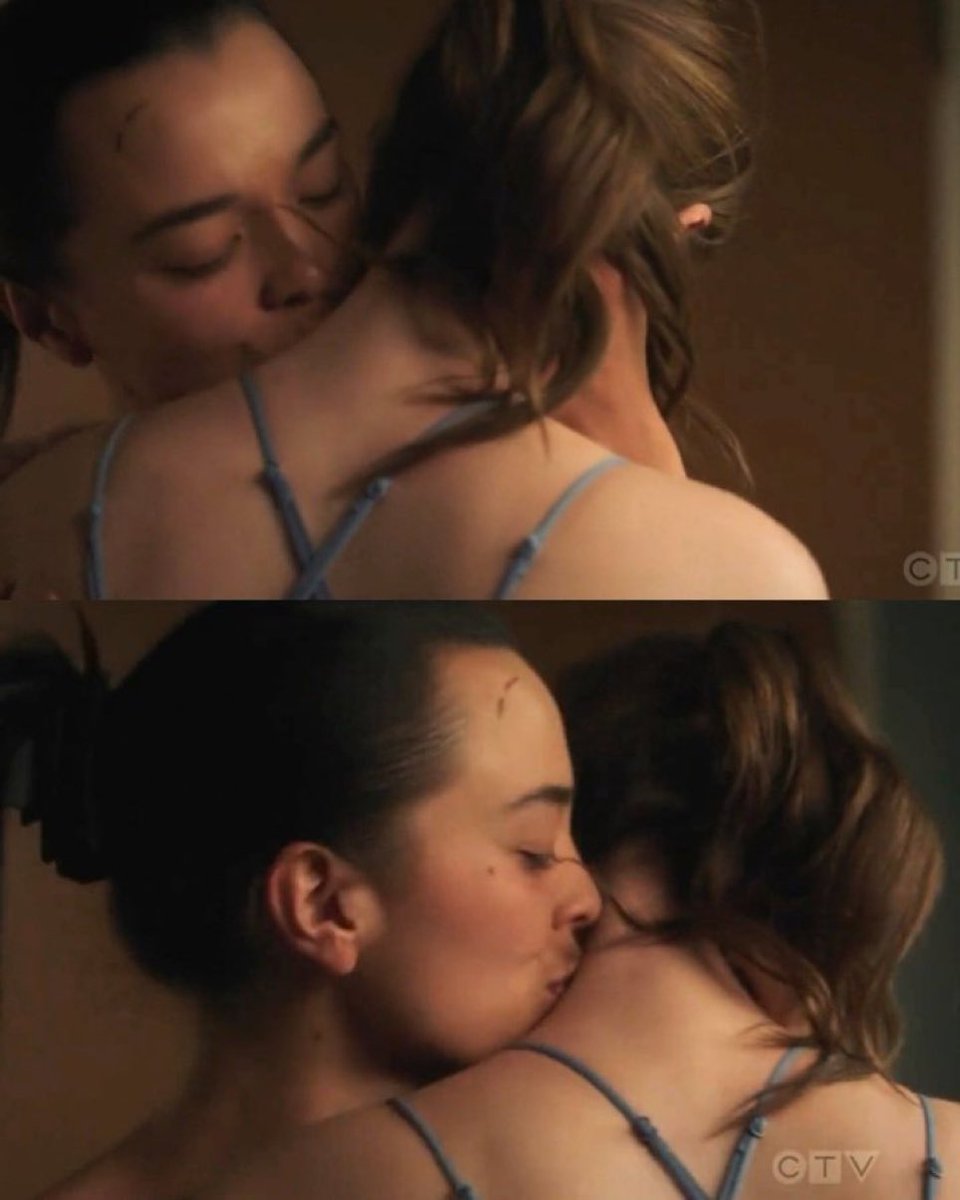 julesmika daily tweet media