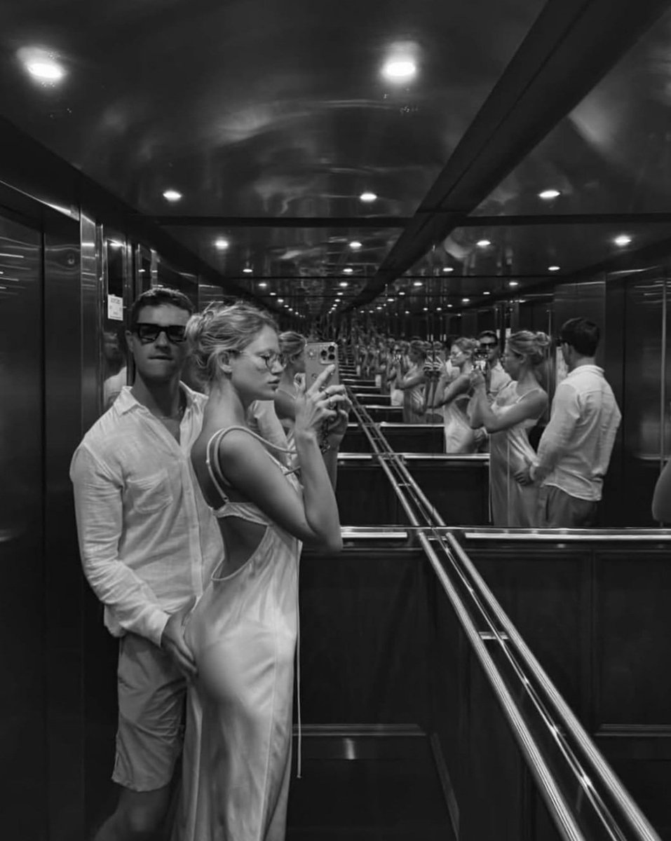 PowerOfManhood's tweet photo. 12 Bold Conversation Topics That Spark Desire and Lead to S€X 

– Thread 🧵 

1. The “bad girl” fantasy https://t.co/kjs46kwKRR