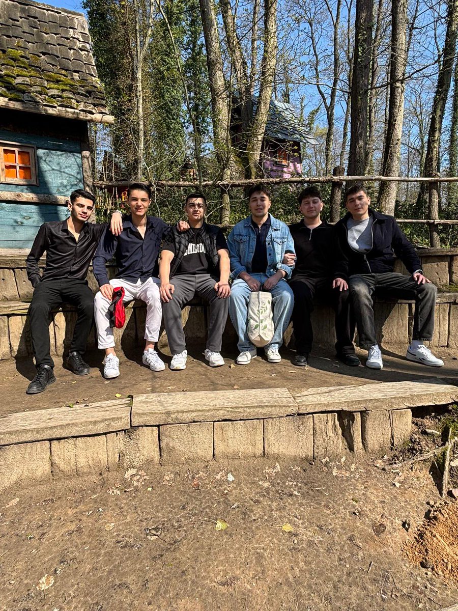 AK Gençlik Ümraniye tweet media