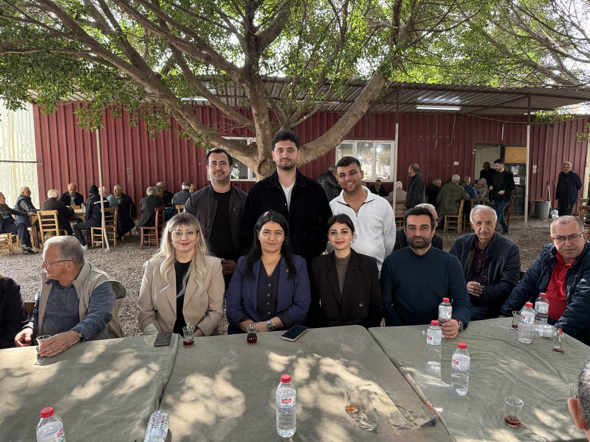 bilgehatalmis's tweet photo. Bugün ilçe başkanımızla birlikte Yüzüncüyıl mahallemizdeydik. Emekli dinlenme evi ve mahalle kahvehanesini  ziyaret ettik. Genel başkanımızın selamını ilettik. Hedef iktidar! https://t.co/N6H8vTntCs