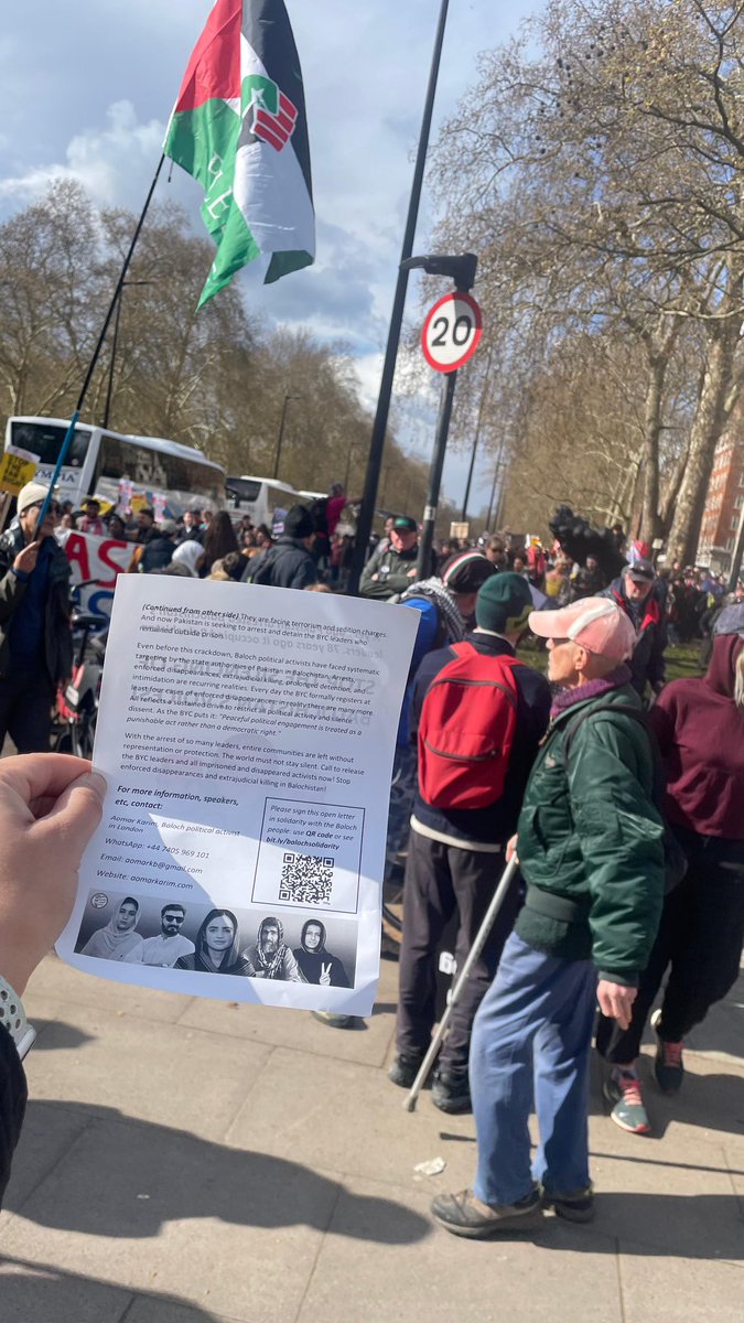 Aomar_karim's tweet photo. Distributing leaflets in #London today to shed light on the ongoing human rights crisis in #Balochistan. One year since the illegal detention @BalochYakjehtiC #BYCleaders and 78 years of struggle. We must stop the silencing of Baloch voices.#ReleaseBYCLeaders
#StopBalochGenocide https://t.co/PxlYGNJAVY
