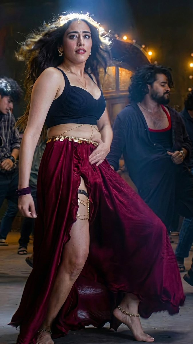 ursniresh's tweet image. #jonita Stills From  #Chichubuddi Song 

#Dacoit