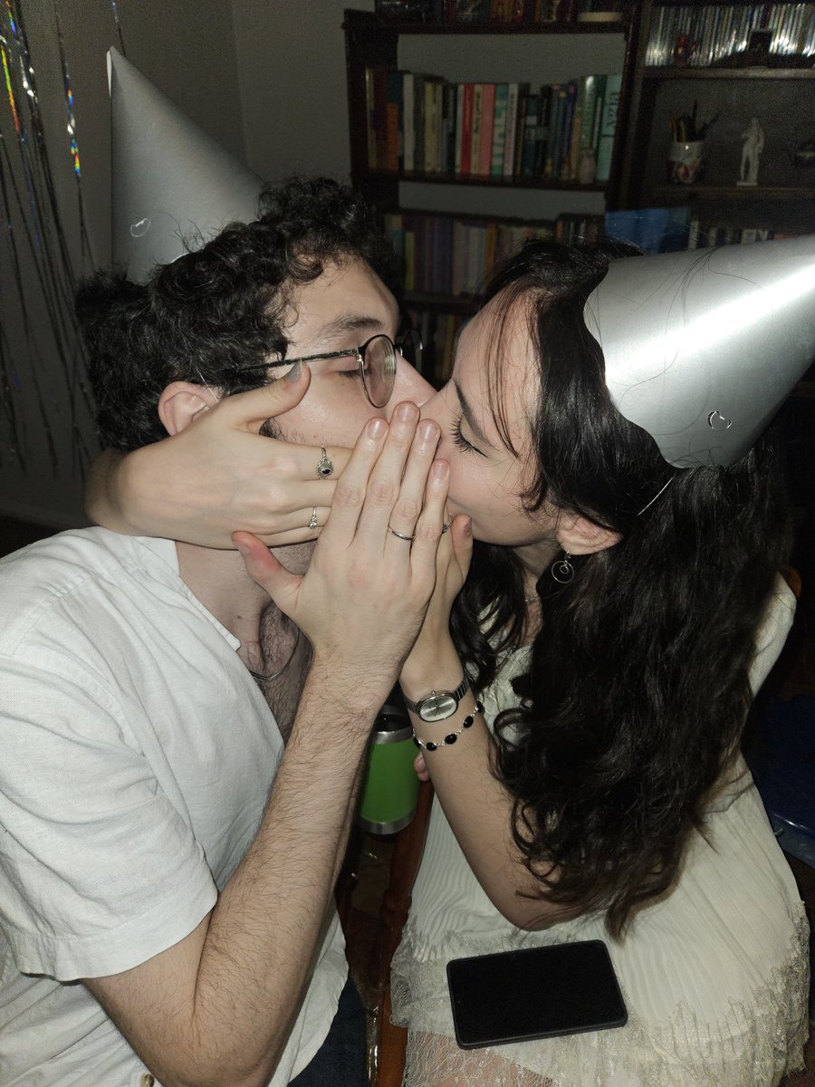 sísifo online tweet media