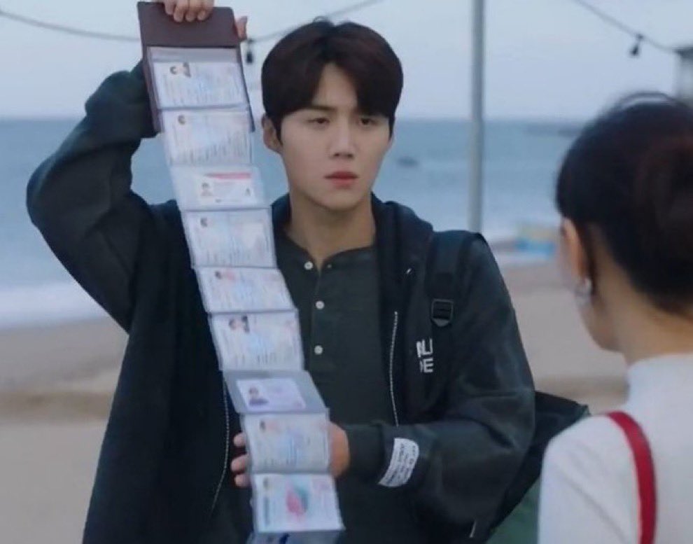 d 🐈‍⬛ tweet media