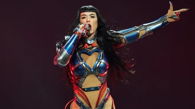 MayhemwithGaga tweet media