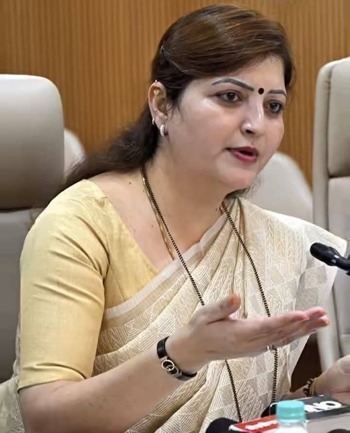 Nazish (نازش) tweet media