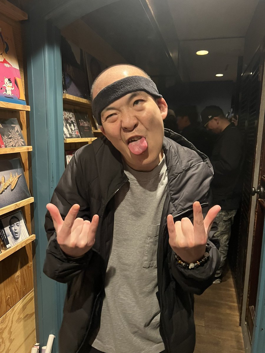 東京の下町には愛が溢れている...
上野castlerecordsの皆さん🏯
タケさんカルロスさん...
いつも有難う御座います🙇
写真はサトシa.k.a KID笑