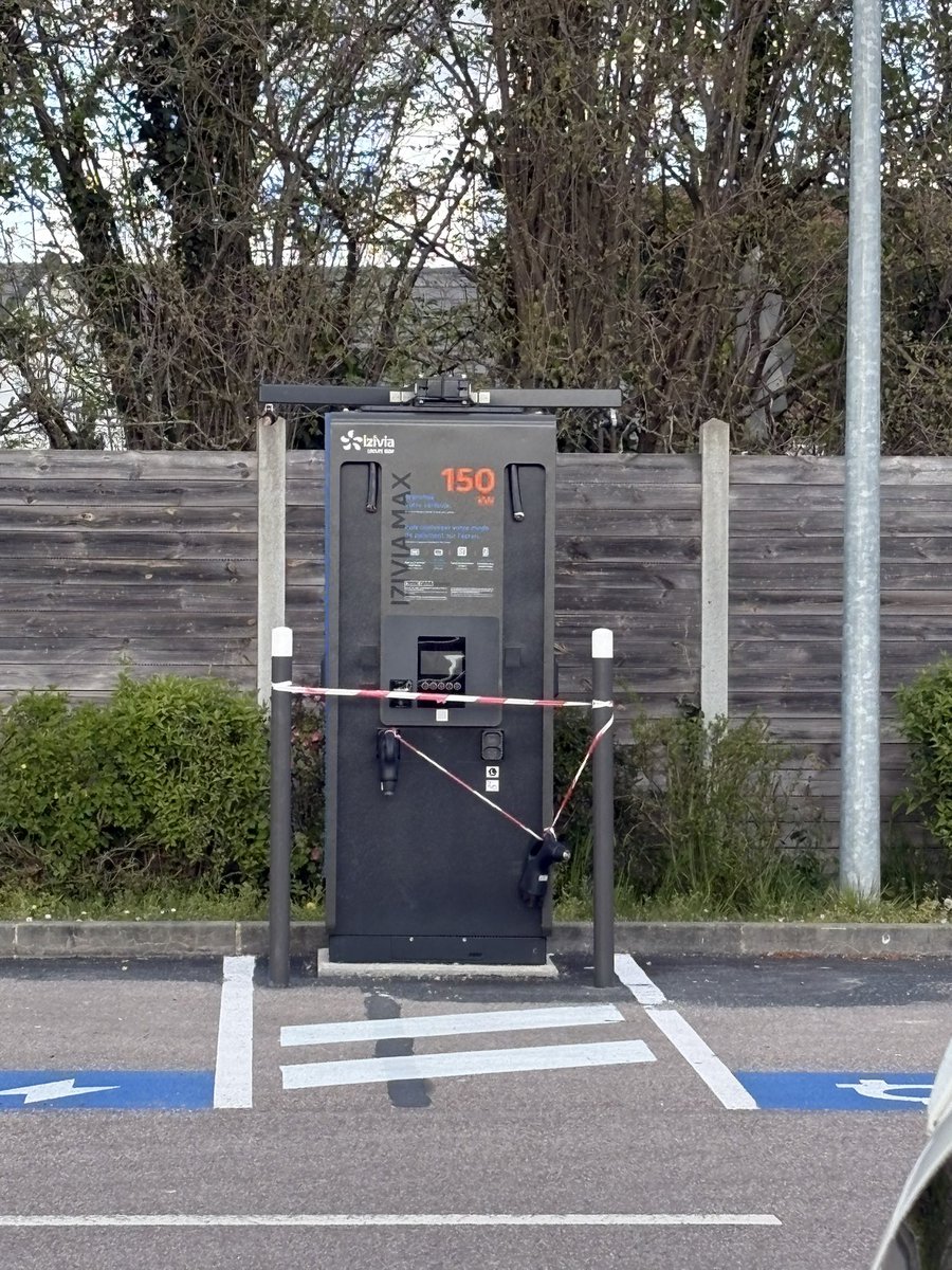 Mike  ツ tweet media