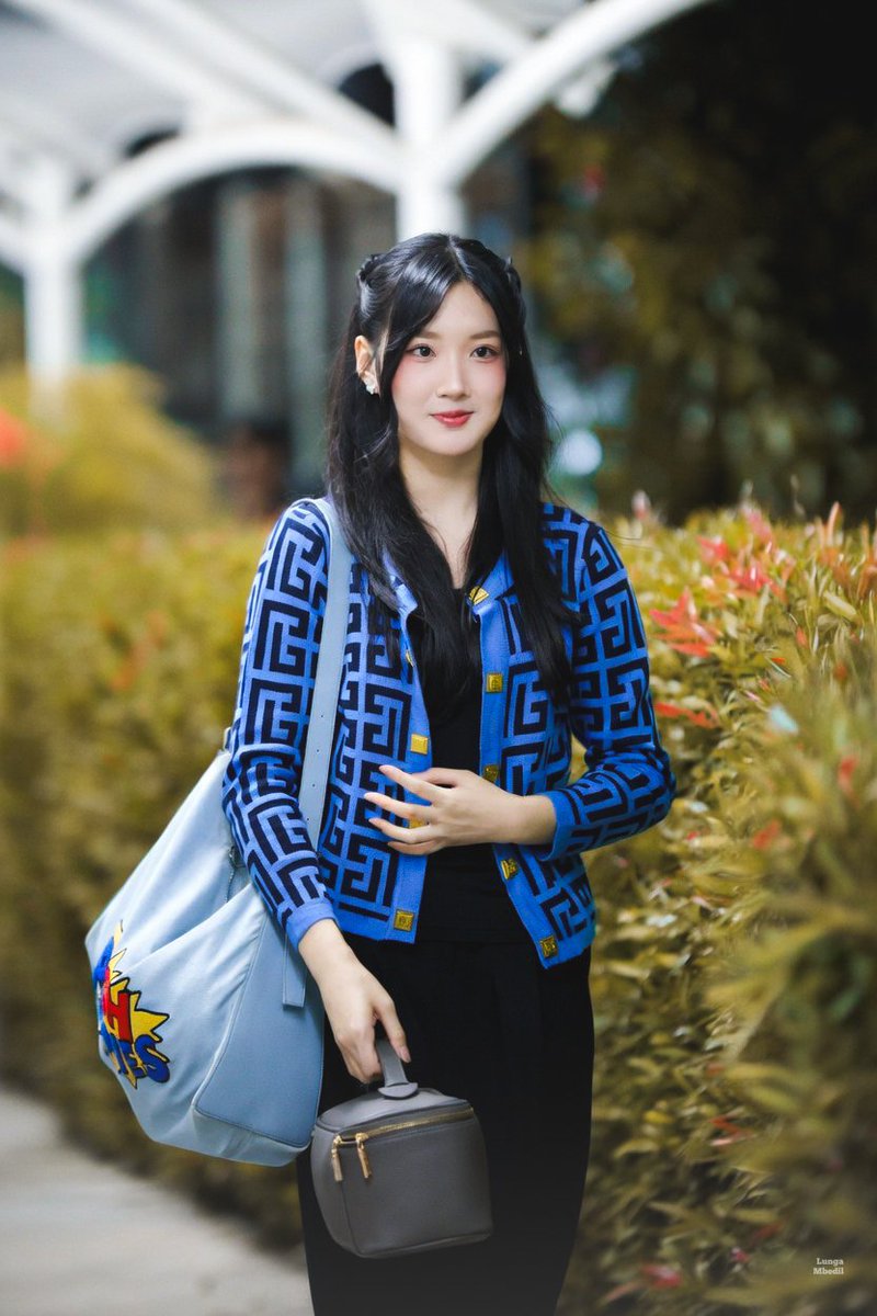 Lunga Mbedil tweet media