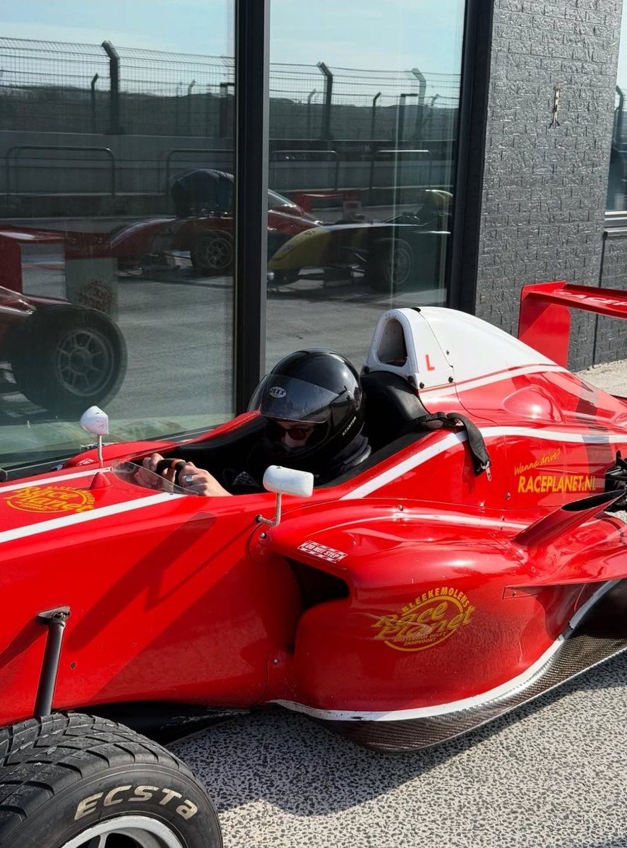 𝑮𝒂𝒎𝒃𝒊𝒕. 🃁 tweet media