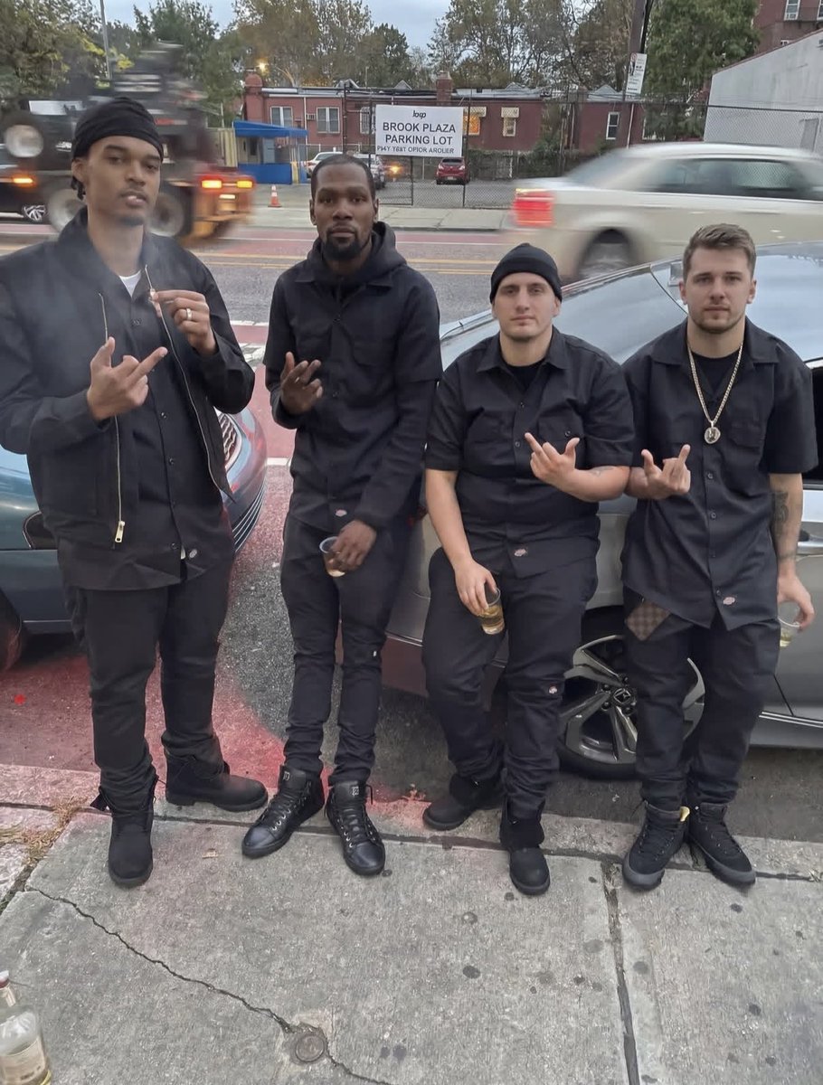 Hesi 🐦‍⬛ tweet media