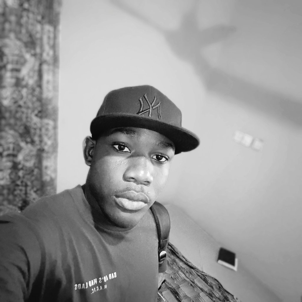 Eddie Khay🤟 tweet media