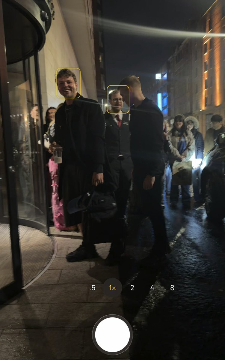 ally ౨ৎ tweet media