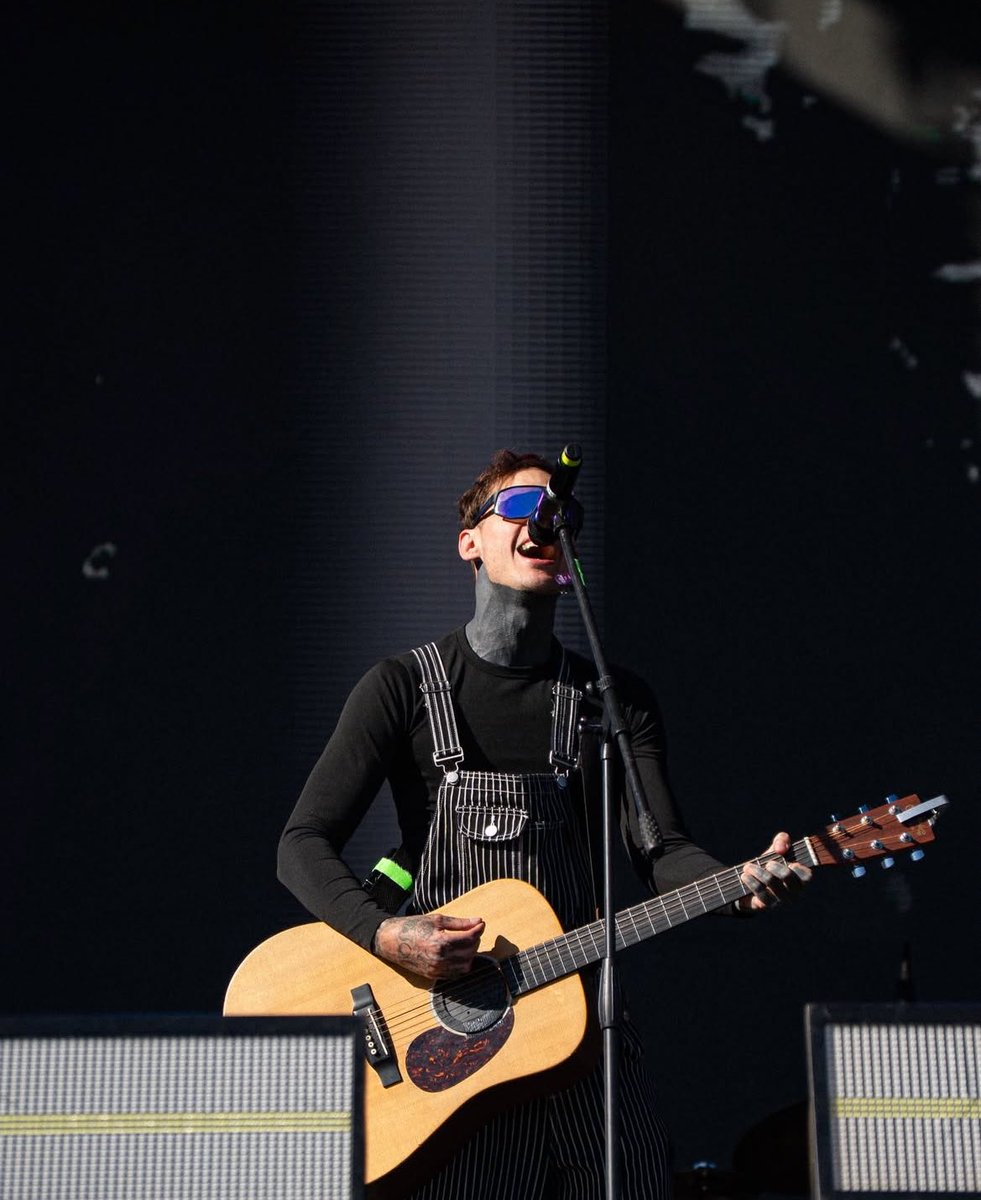 AE Radio tweet media