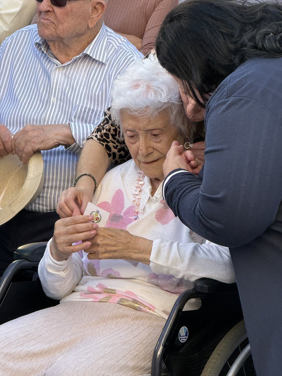 Arco del Postigo tweet media