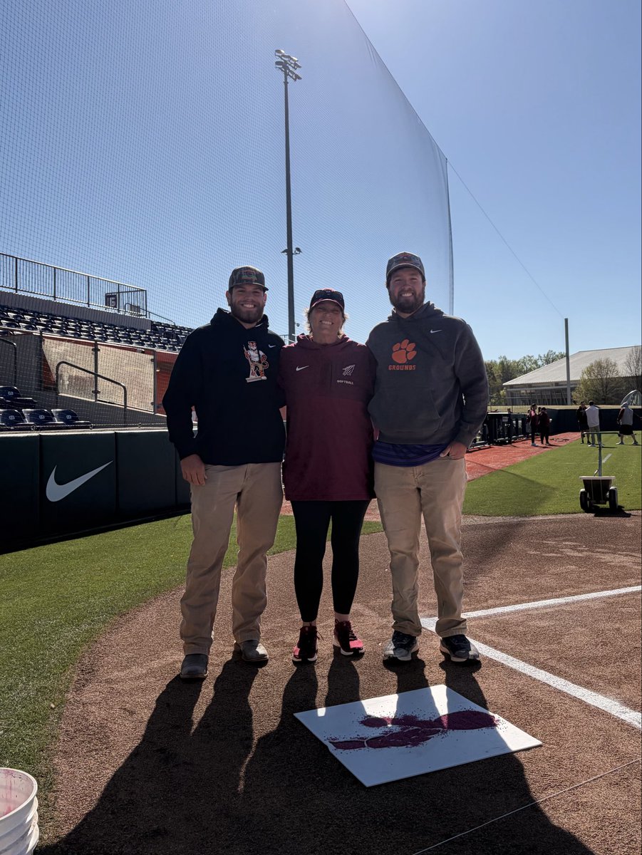 Lonni Alameda tweet media