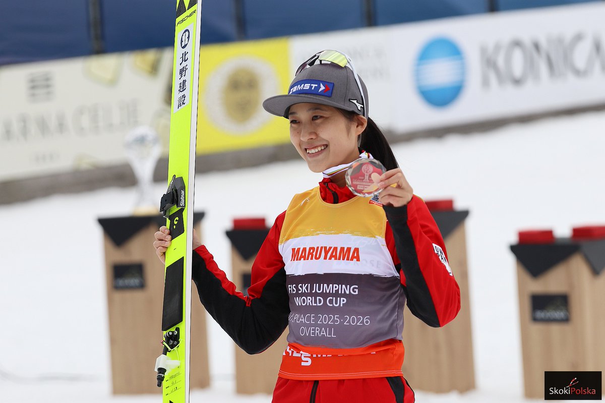 SkokiPolska's tweet image. Końcowa klasyfikacja generalna Pucharu Świata kobiet 2025/2026 ⛷️❄️

1️⃣ Nika #Prevc 🇸🇮 🌐 2676 pkt
2️⃣ Nozomi #Maruyama 🇯🇵 1870 pkt
3️⃣ Anna Odine #Strøm 🇳🇴 1628 pkt

📸 @CzesnikKarol #SkokiPolska #skijumpingfamily #skokinarciarskie #Planica