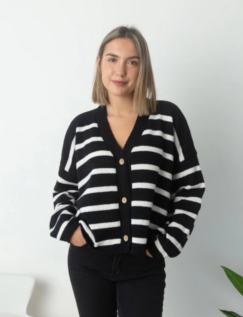 Santa (n't) Cecilia tweet media