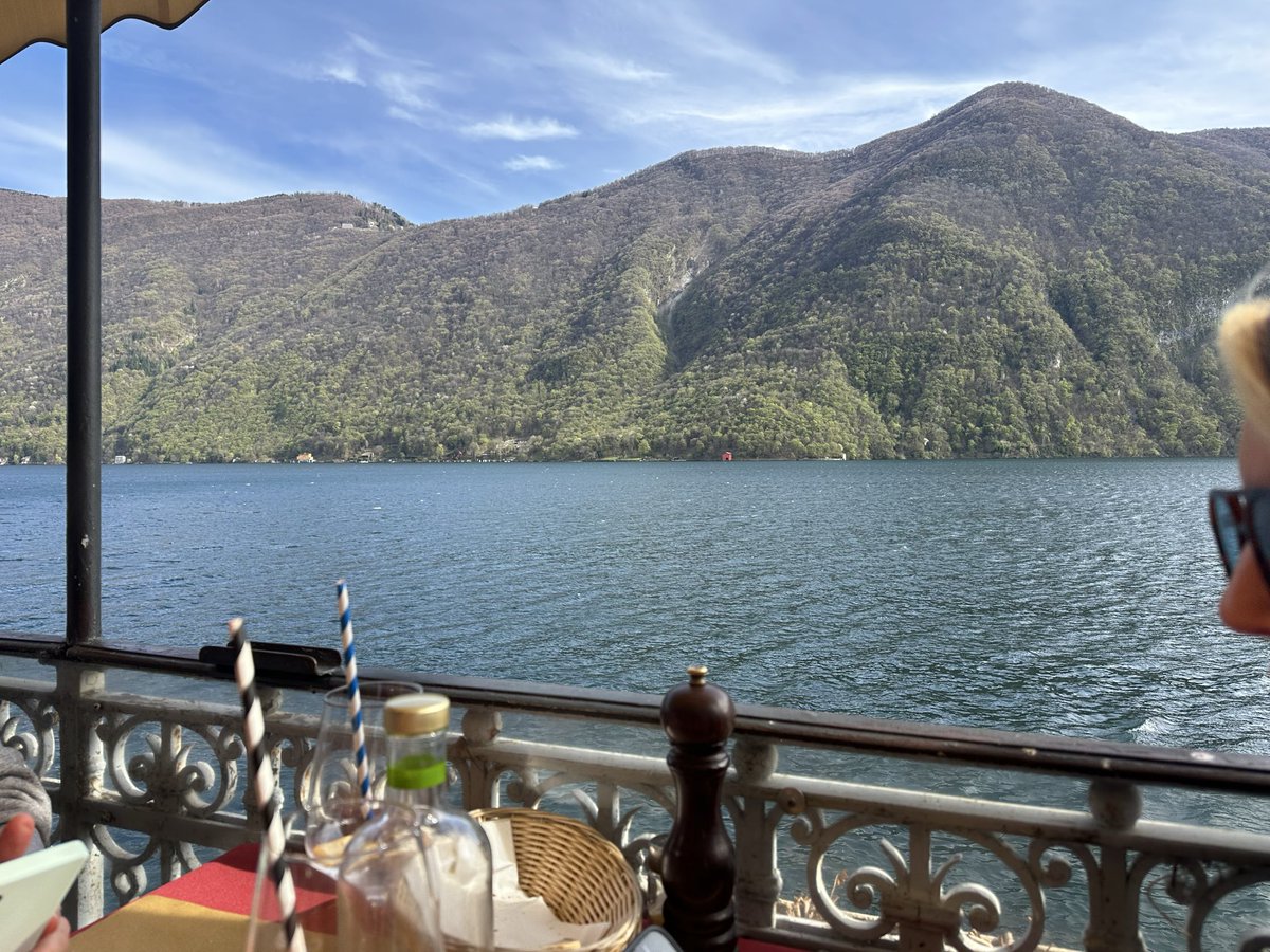 Lunch at lake Lugano !