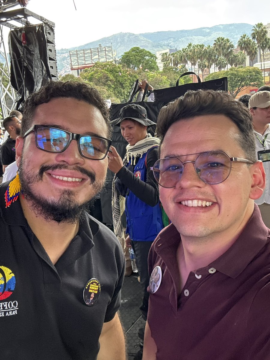 Daniel Monroy tweet media