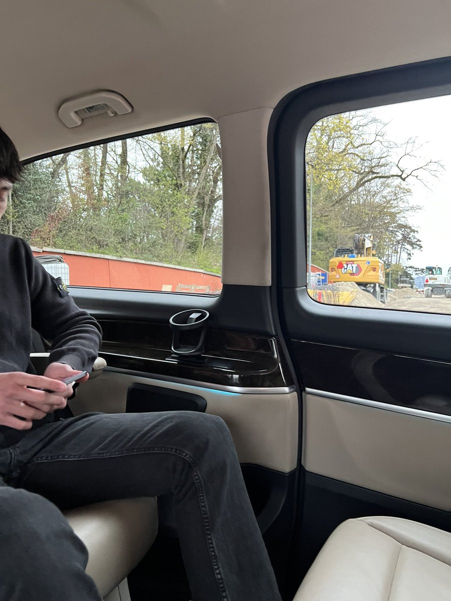 K13 Swayny tweet media