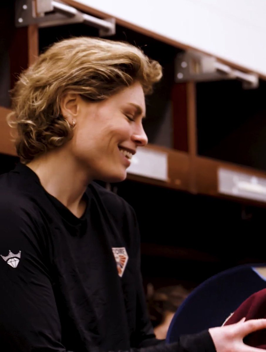 dani 💙🖤 tweet media