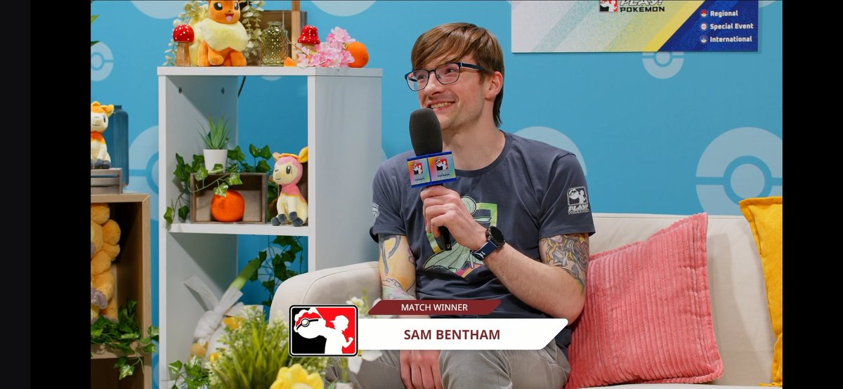 CertainLightVGC's tweet photo. Not had an optimal start to Phase 2, but glad to be back amongst it and looking forward to coming back and scrapping for every game again in the morning. 

Stream was fun, nice to get some redemption for a lot of losses I've taken on camera 😅

Tomorrow comes! https://t.co/vIVOIPMDI2