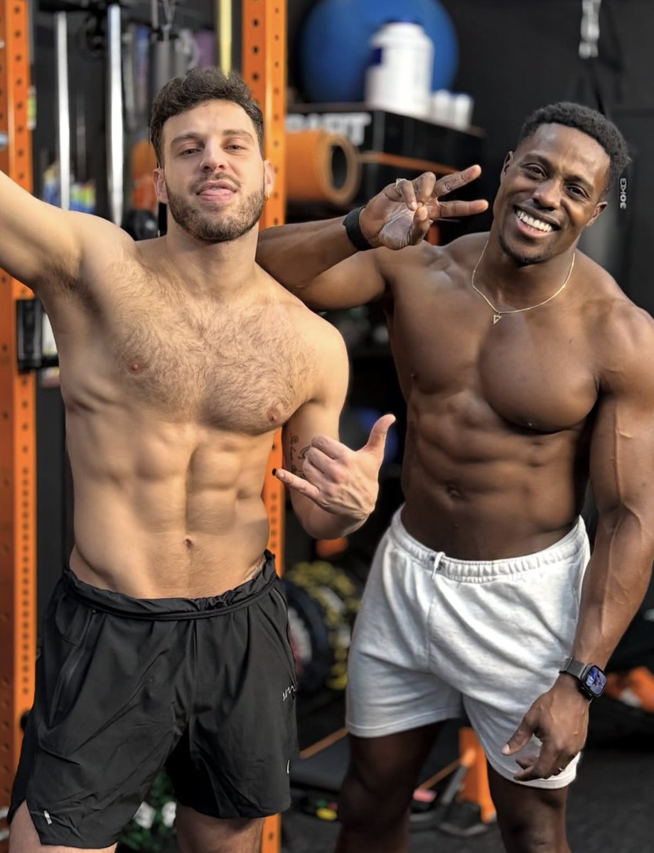 Strictly men 🪩 tweet media