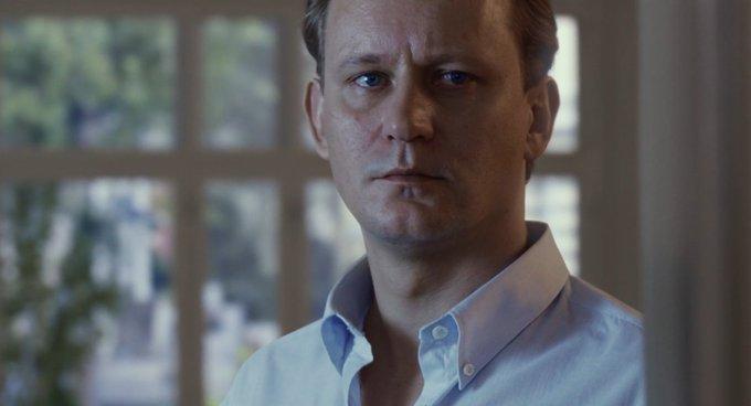 sphereupside's tweet photo. another one to add to my "deaged stellan skarsgård" collection https://t.co/V06pAl2Feh