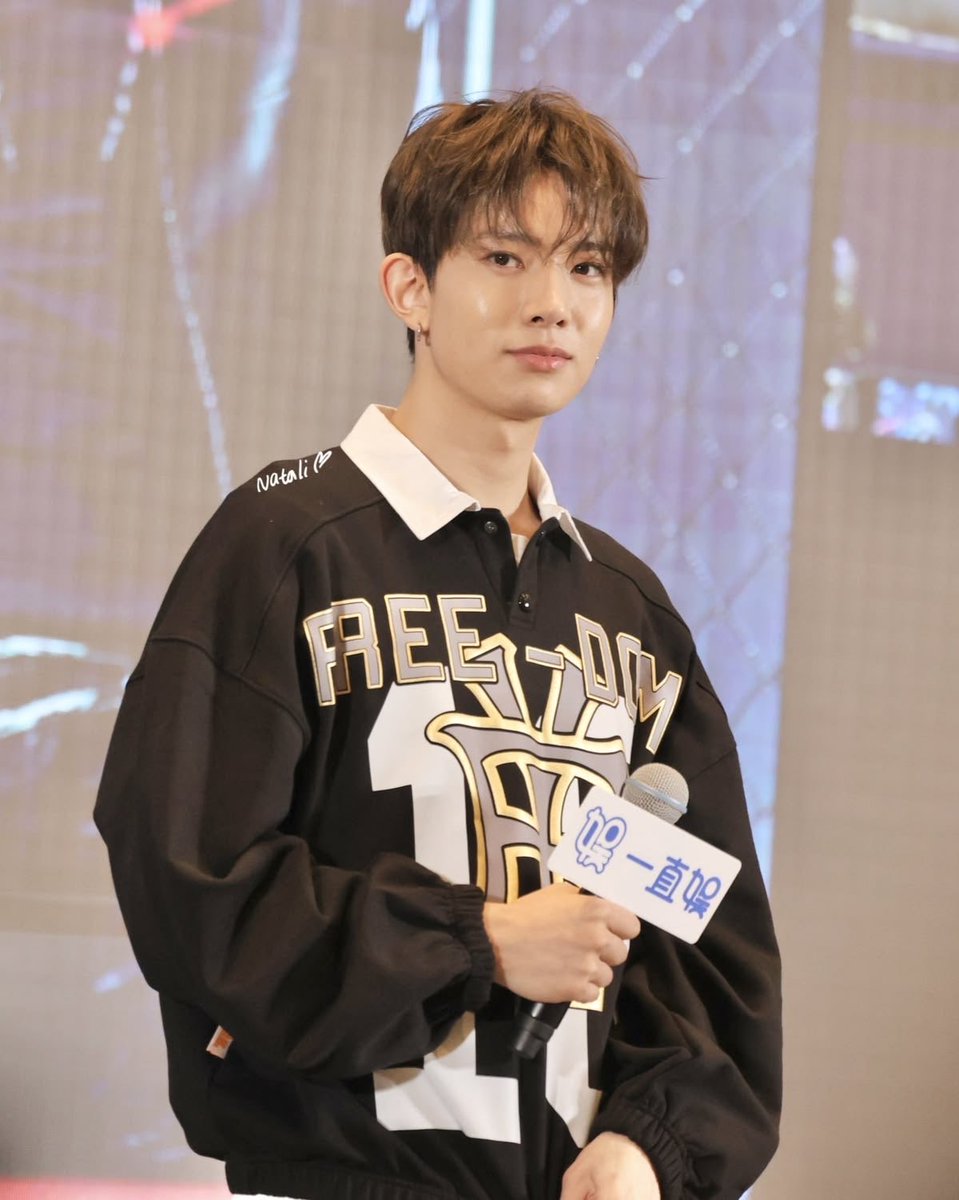 ENHYPEN IS 7🧡 tweet media