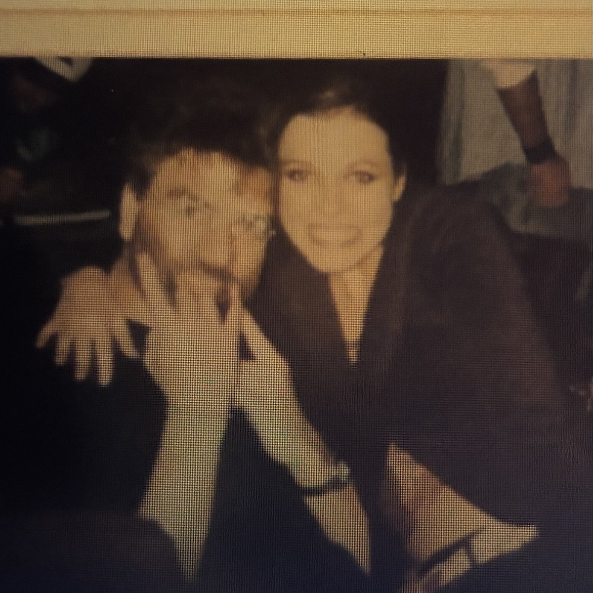 roxana 🪽 tweet media