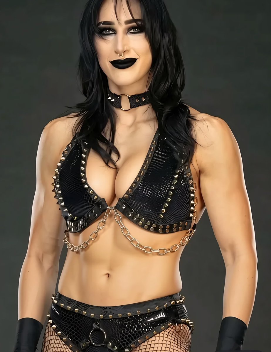 I look good in Ramona's gear.