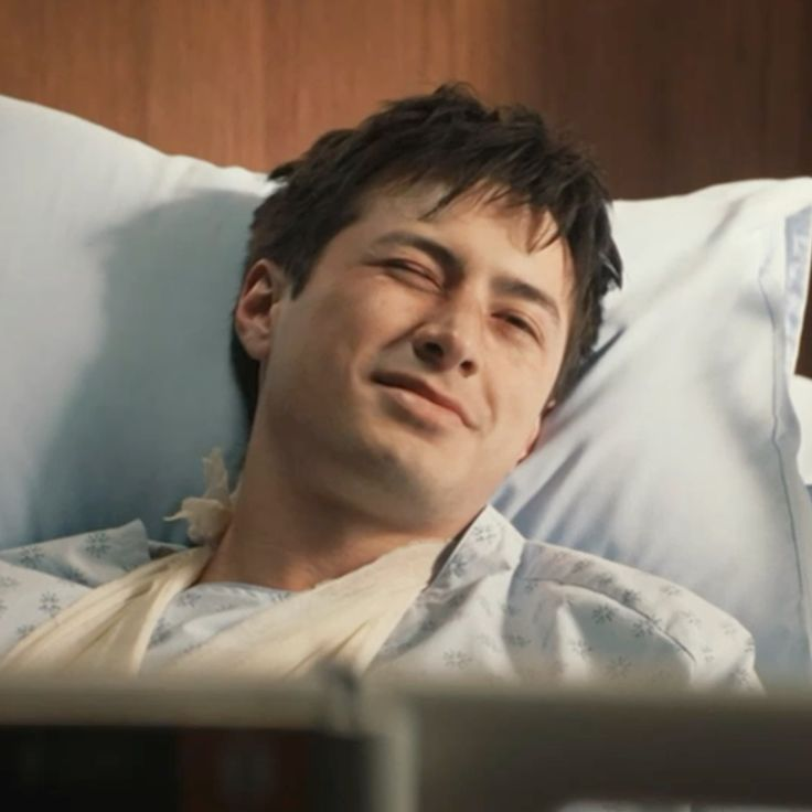 ⟢ cie 🦈🐠 tweet media