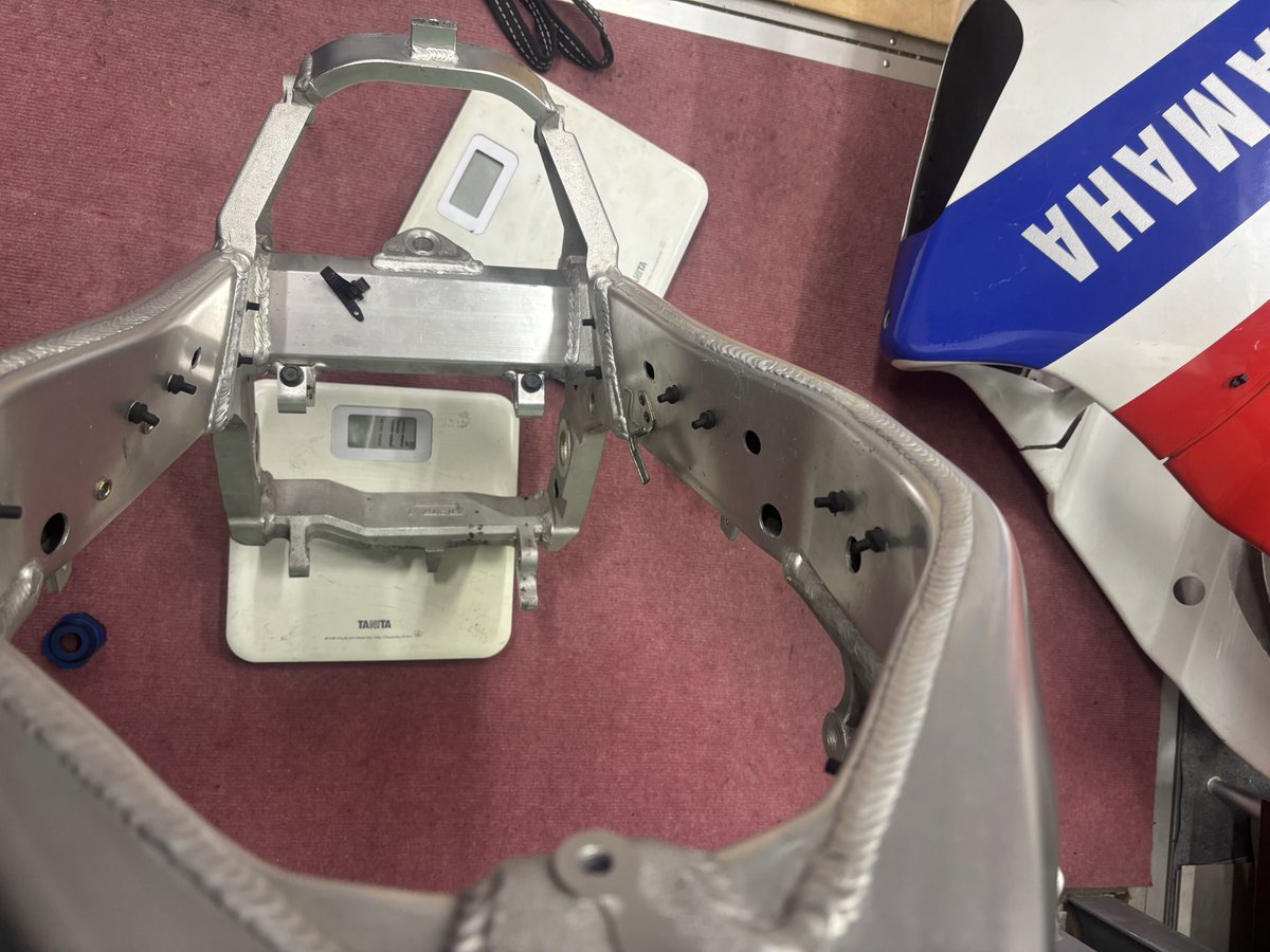 bell腰痛 tweet media