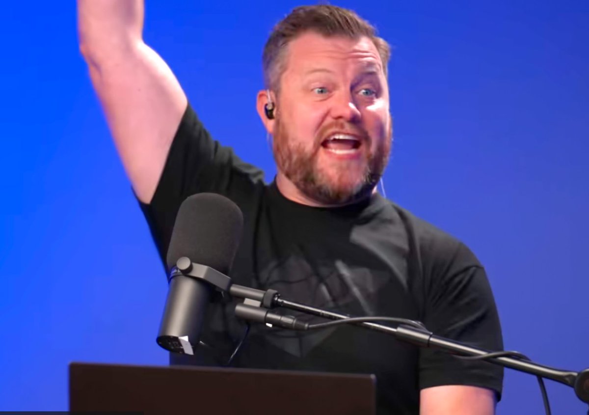 Alltså om man inte rullar sina ability scores vid Session Zeor vad håller man då ens på med? 😅
Ingen har sett ut så här när de använt point buy eller standard array....

@glasscannonnetwork #Shadowdark