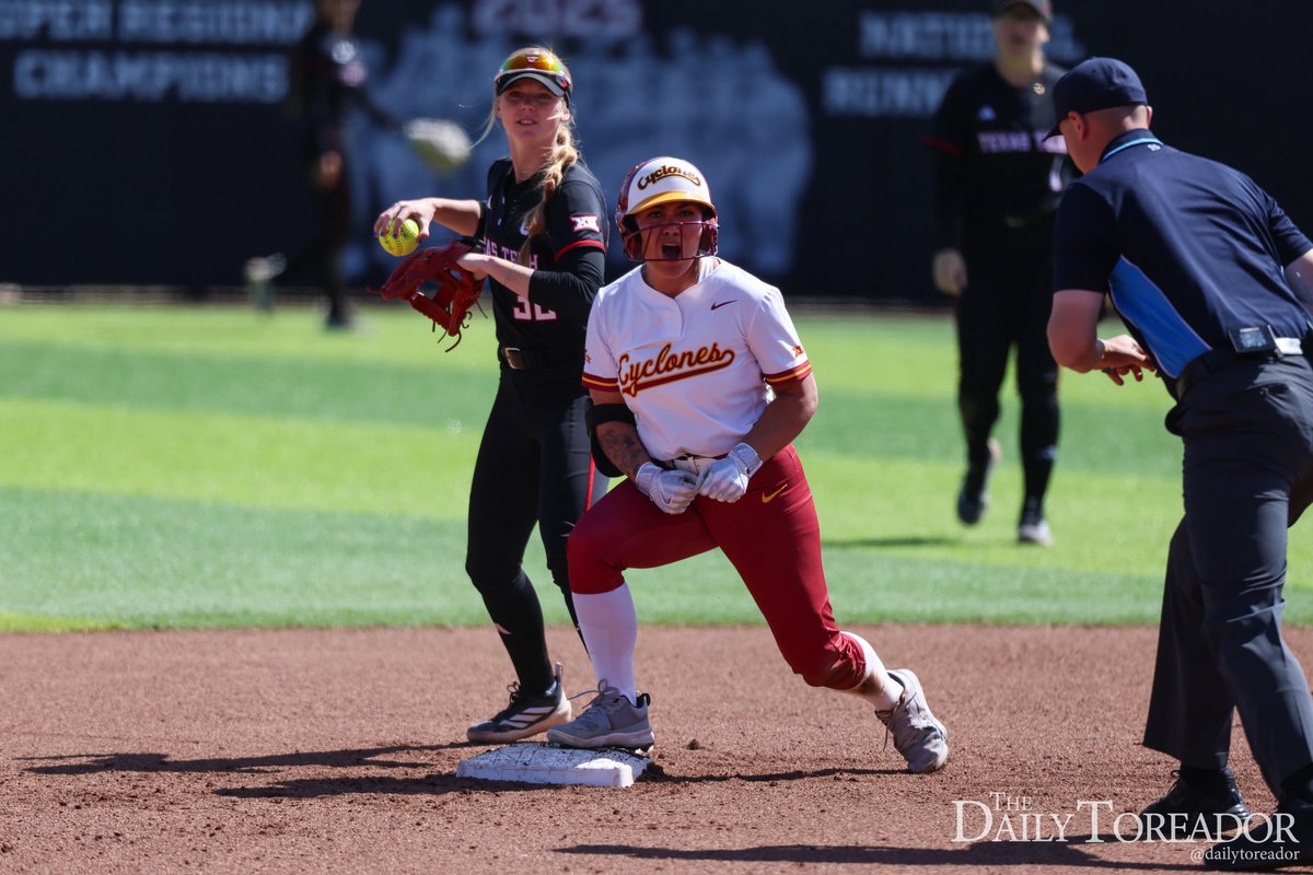 TheDT_sports's tweet photo. No. 2 Texas Tech softball defeated Iowa State University 10-2 in run-rule fashion at Tracy Sellers Field Saturday. https://t.co/0kiQKsp92l