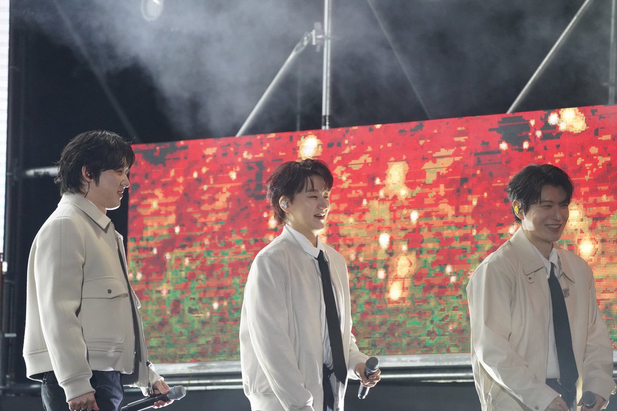 only one tweet media