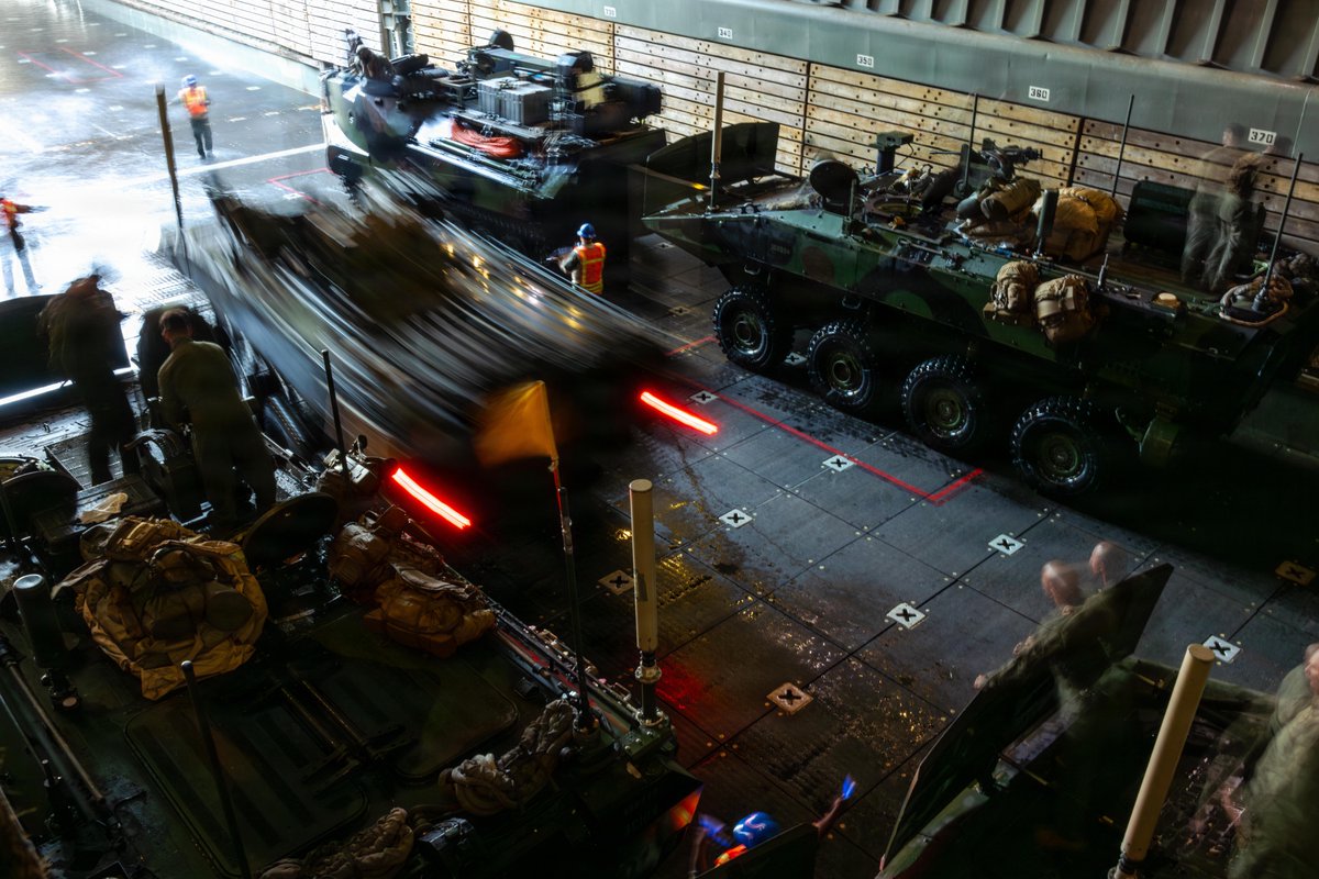 USMC's tweet photo. #Marines with the 11th Marine Expeditionary Unit complete amphibious operations aboard USS Comstock (LSD 45) in the Pacific Ocean. 

The 11th MEU is currently underway aboard the Boxer Amphibious Ready Group in the U.S. (3rd/7th) Fleet area of operations demonstrating the United States’ long-term commitment to a free and open Indo-Pacific. 

#USMC #SemperFidelis #Warfighters