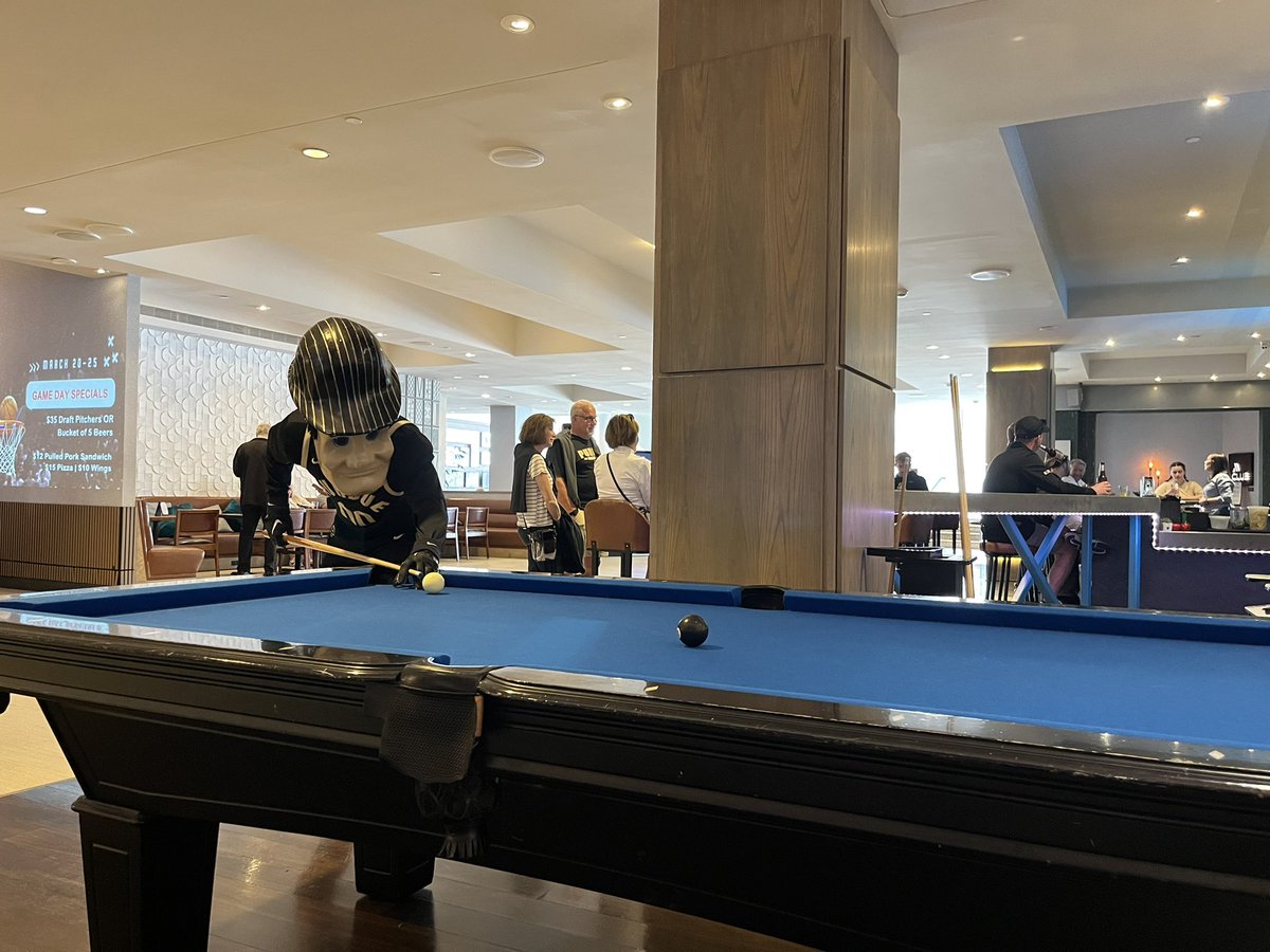 Derek Schultz tweet media