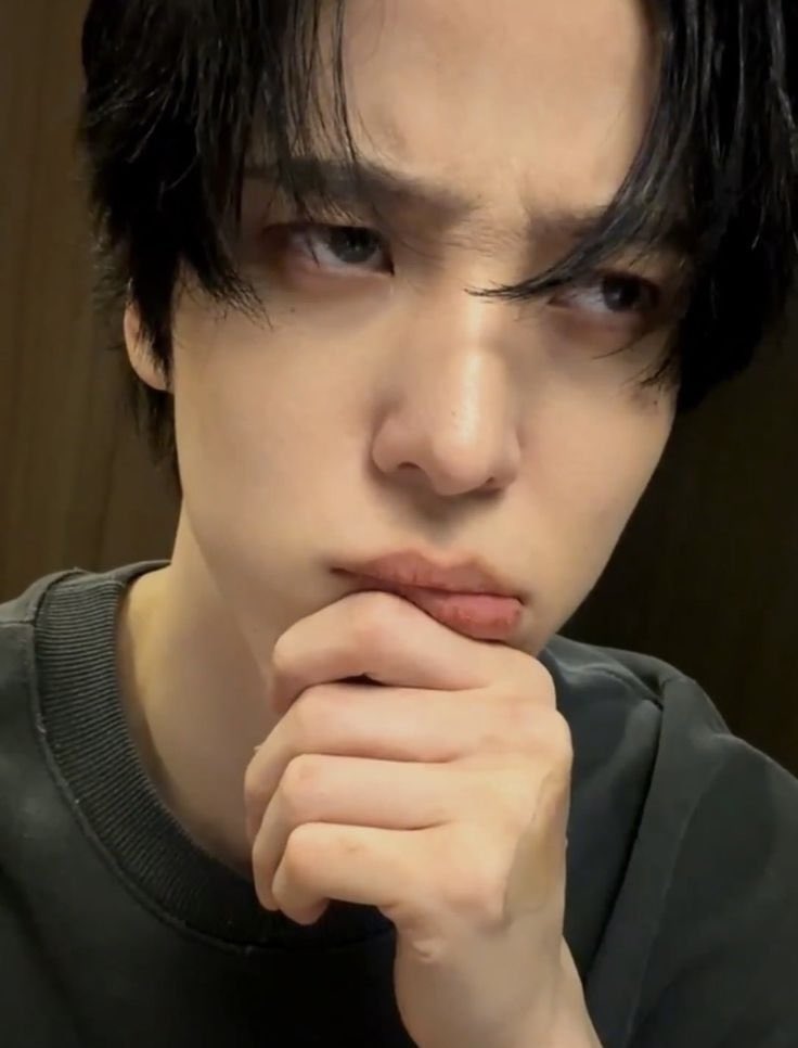 𝗿𝗵𝘆𝘀 tweet media